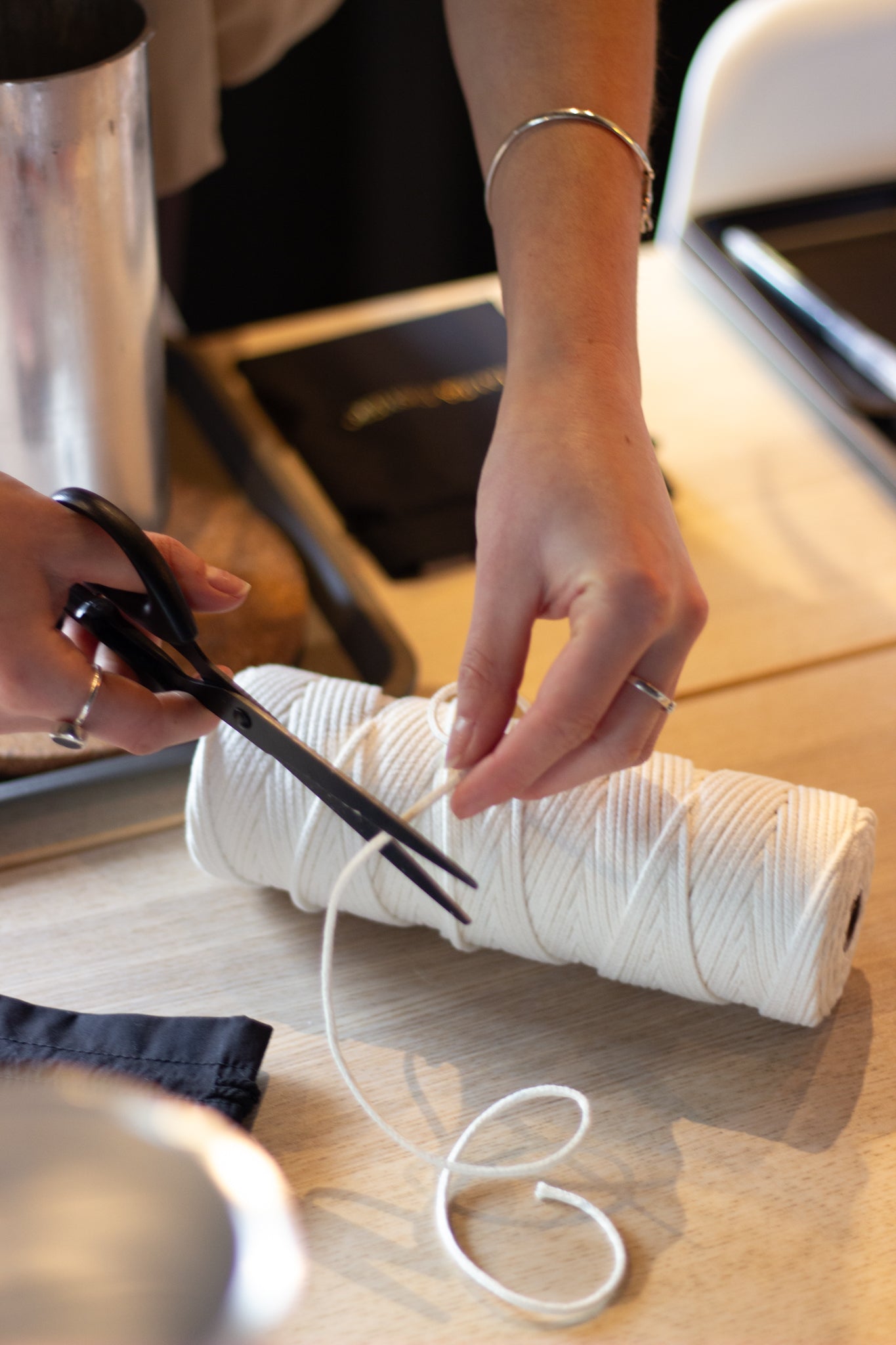 HAMPSHIRE Festive Candle Dipping Workshop | Swiss Tradition