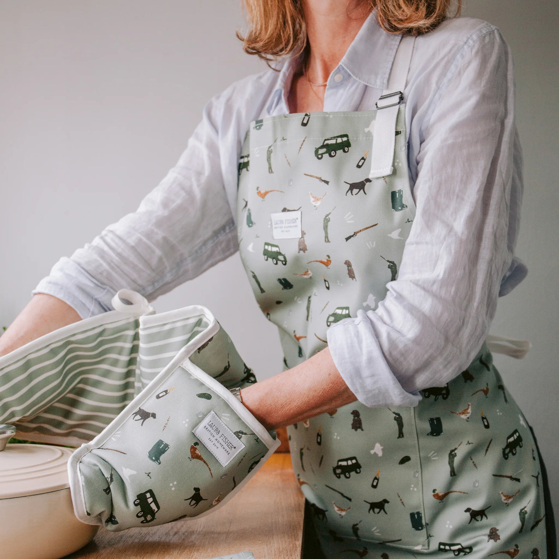 Game Keeping Oven Gloves